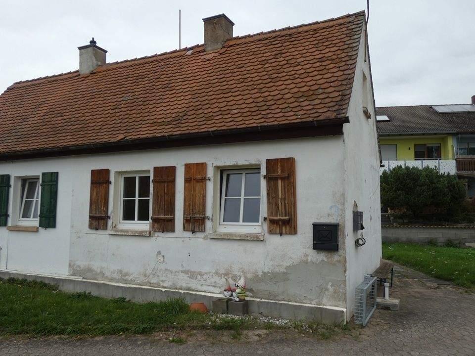 Thumbnail-Studenten aufgepasst: Appartment ( EG rechts ) - ab sofort