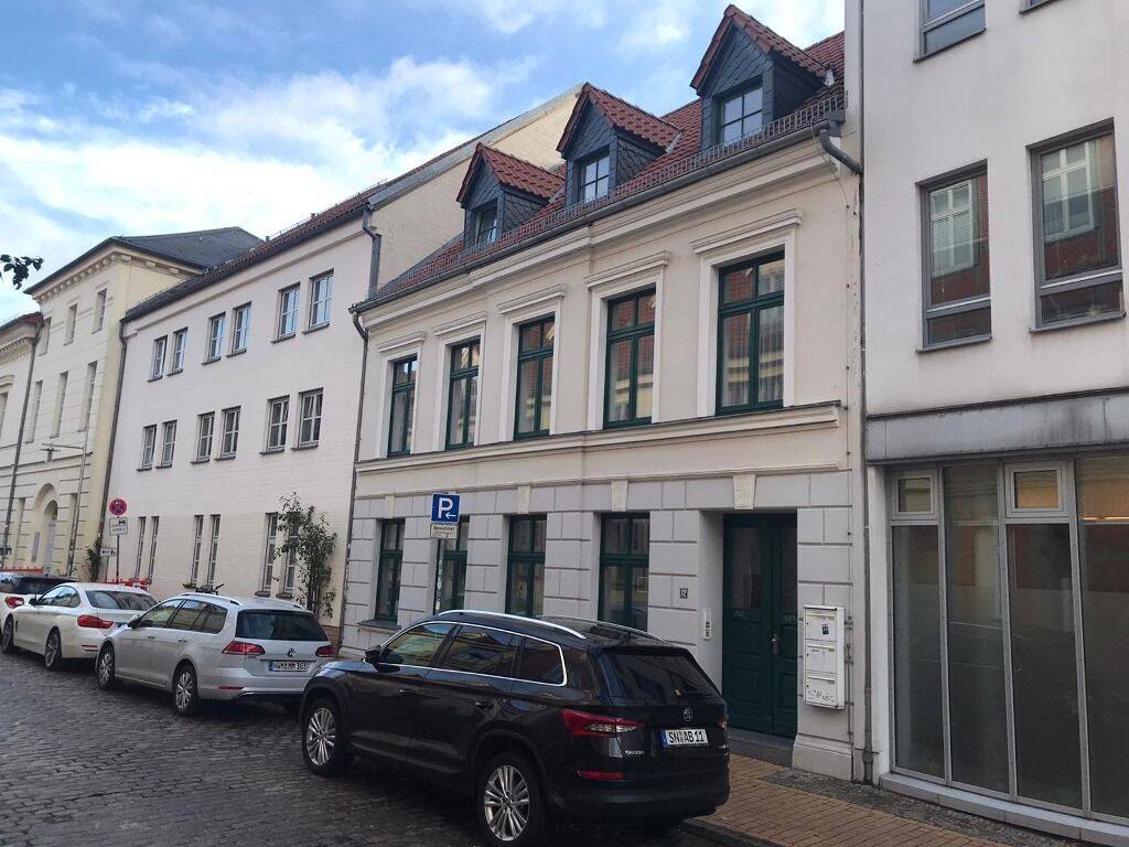 Thumbnail-Renovierte 3 Zimmer-Wohnung mit Balkon in der Münzstraße zu mieten!
