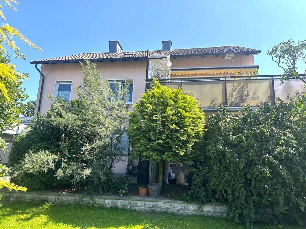 Thumbnail-Großzügiges Einfamilienhaus in gefragter Wohnlage nahe Schulviertel