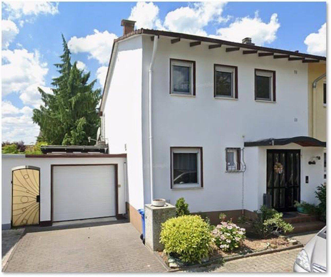 Thumbnail-Von Privat: Ruhig gelegenes Reiheneckhaus mit Garten und Garage