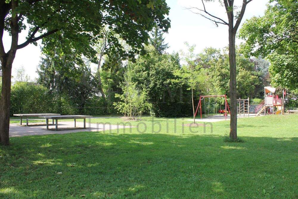 Thumbnail-VERKAUF: Flexibel bebaubares Grundstück - MFH, DHH, REH oder EFH möglich!