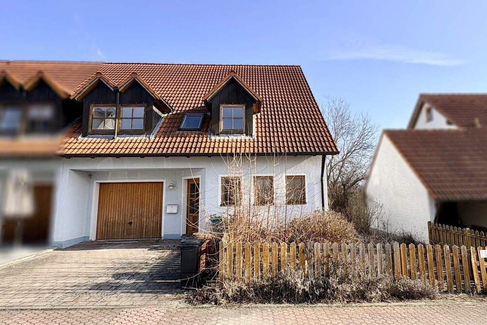 Thumbnail-Familienfreundliche Doppelhaushälfte im Dornröschenschlaf