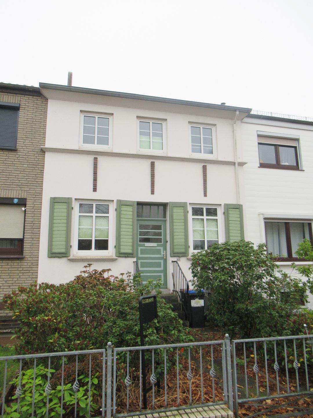 Thumbnail-Handwerker ! Links der Weser … Stilvolles charmantes Bremer Reihenmittelhaus