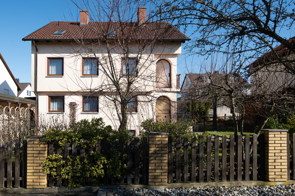 Thumbnail-VIEL RAUM FÜR IDEEN - Freistehendes Einfamilienhaus in hervorragender Wohnlage