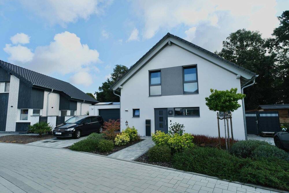 Thumbnail-Hier beginnt Ihr neues Kapitel - modernes Zuhause mit traumhaftem Blick ins Grüne!