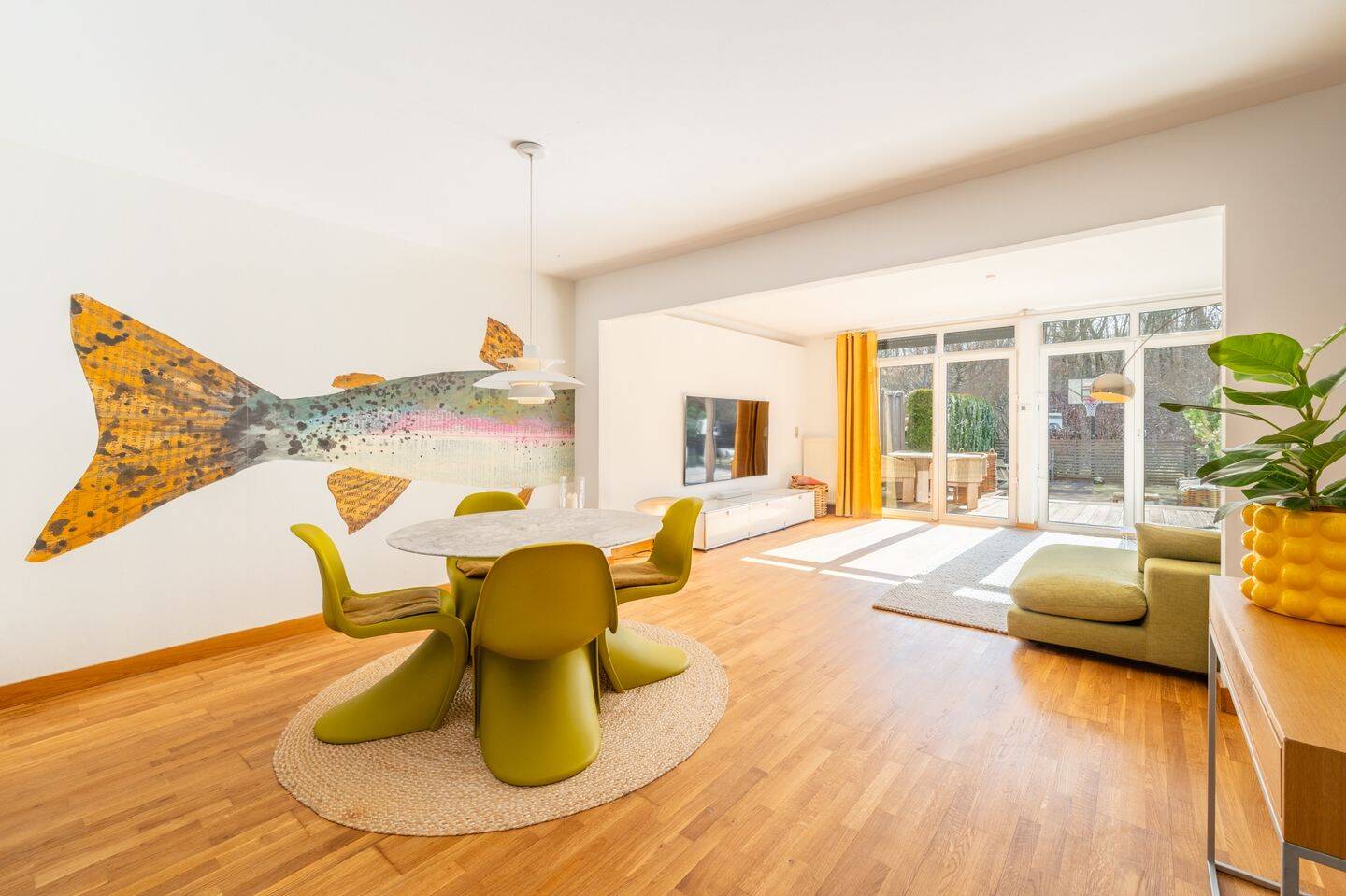 Thumbnail-AIGNER-Modernes Stadthaus am Waldrand mit Dachterrasse