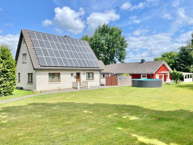 Thumbnail-Zwei Häuser - ein Preis: Mehrgenerationen-Paradies: Holzbungalow & Siedlungshaus bei Ratzeburg