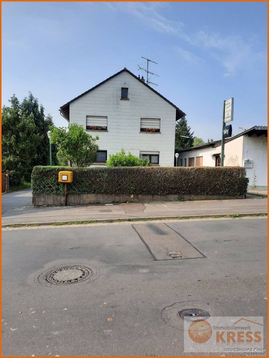 Thumbnail-Innerstädtische Entwicklungsfläche o. 2 Familienwohnhaus mit Scheune ehem. Gaststätte Steinau Stadt