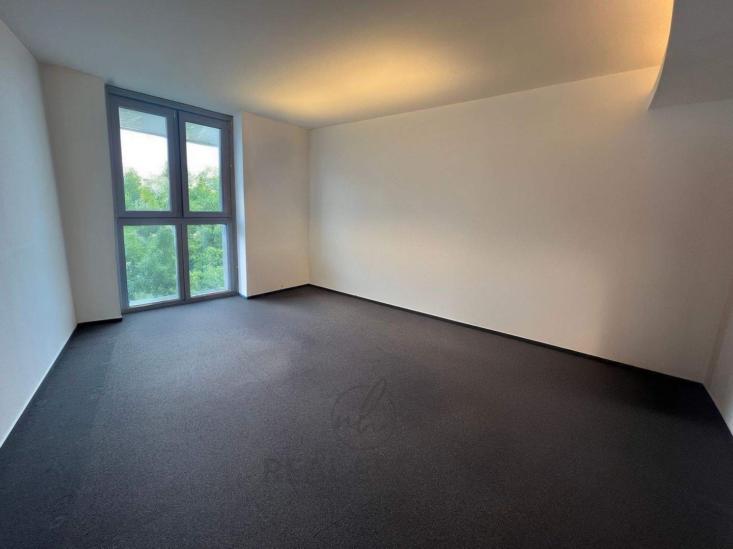 Thumbnail-PROVISIONSFREIE HELLE 600 M² BÜROFLÄCHE IM 3.OG IN HOHENFELDE