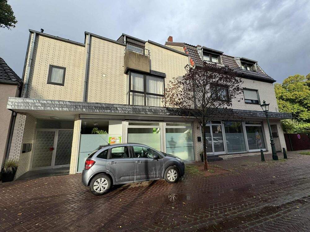 Thumbnail-Großzügiges Invest, ETW mit vermietetem Ladenlokal in zentraler Lage