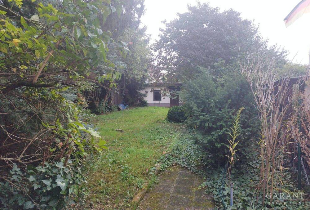 Thumbnail-** Doppelhaushälfte in beliebter Lage auf parkähnlichem Grundstück sucht begabten Handwerker... **