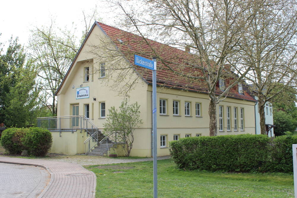 Thumbnail-Bisher ein Haus für viele- und Du machst eins nur für Dich daraus! 274 m²+ Garten+ Nähe Concordiasee