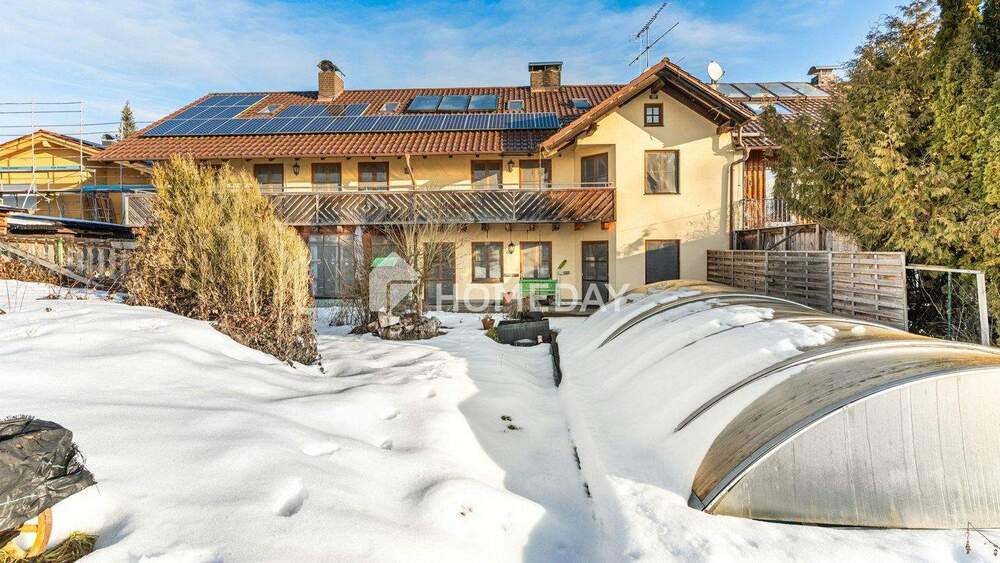 Thumbnail-Raum für Generationen - Großzügige Doppelhaushälfte mit beheizten Pool, Kamin & Gartenparadies