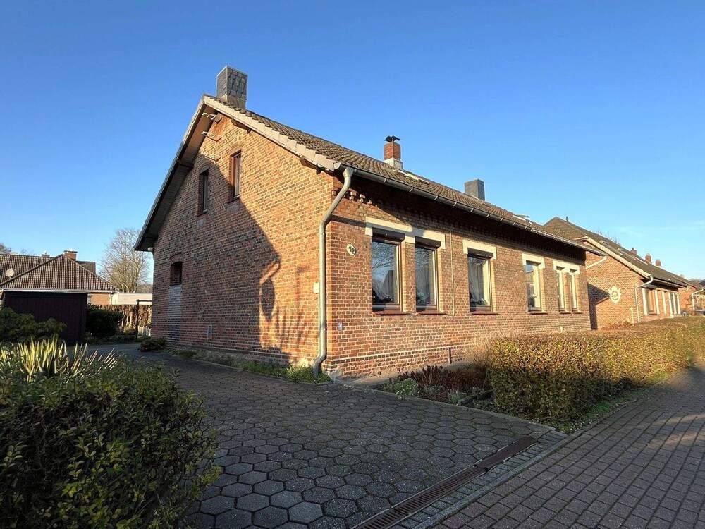 Thumbnail-Wohnen in Lägerdorf - gepflegte Doppelhaushälfte mit Garage