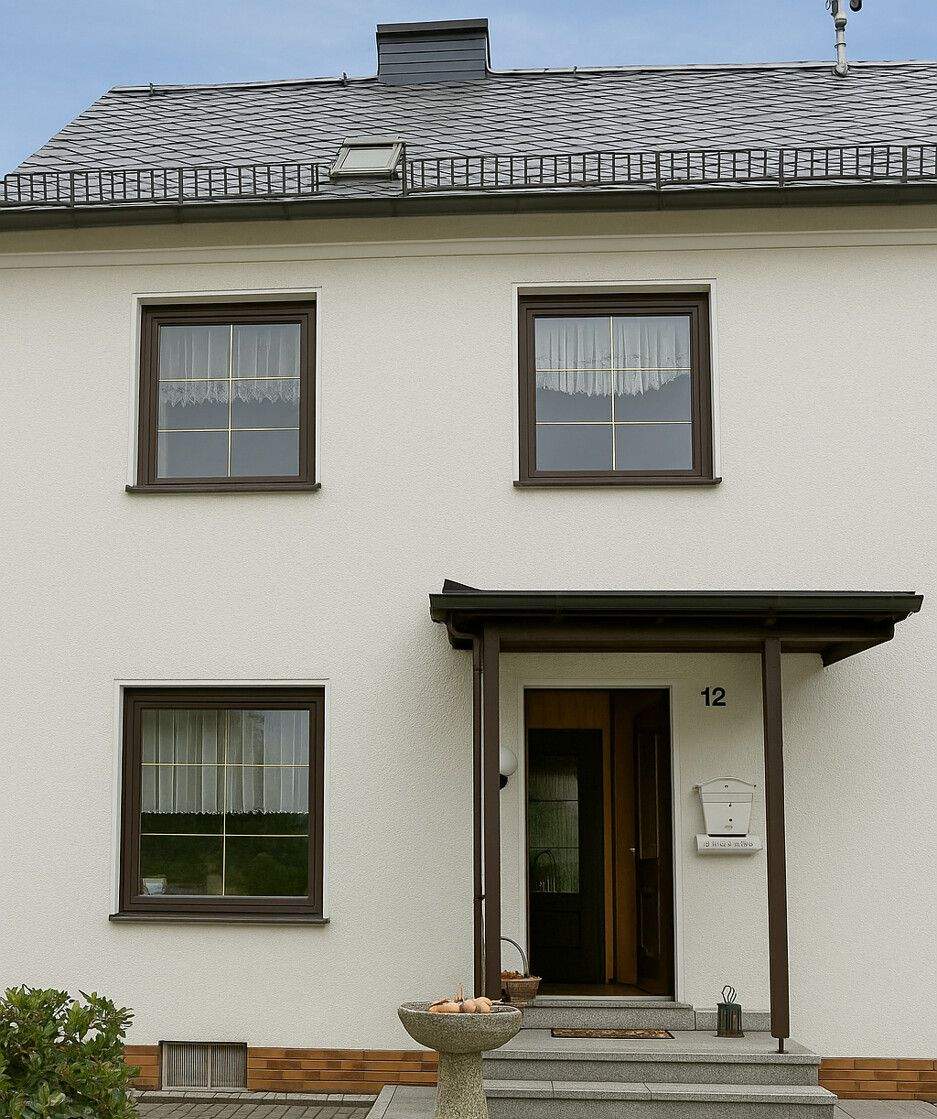 Thumbnail-Doppelhaushälfte in Chemnitz-Siegmar: Einfamilienhaus, 4-Raum, Wintergarten, Garage & Ausbaureserve