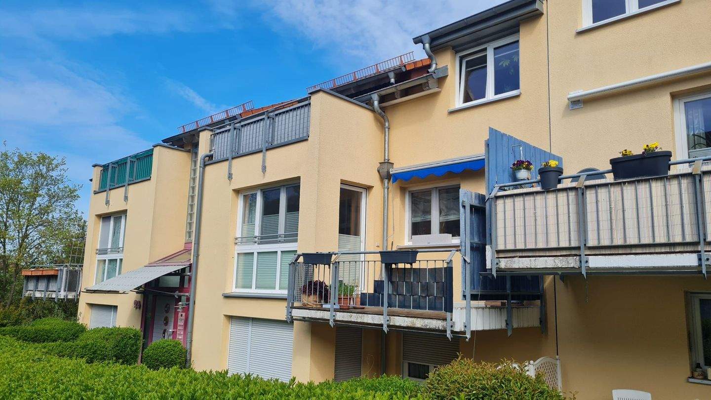 Thumbnail-Stadtnah & im Grünen: Helle 2-Zimmer-Wohnung mit Balkon, EBK