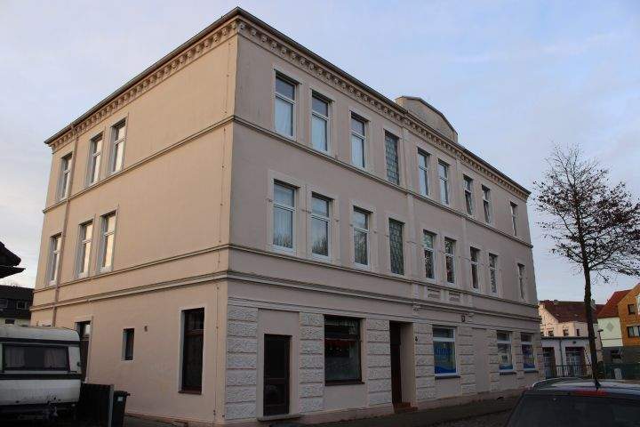 Thumbnail-Gut vermietetes Mehrfamilienhaus in Zentrumsnähe von Nordenham