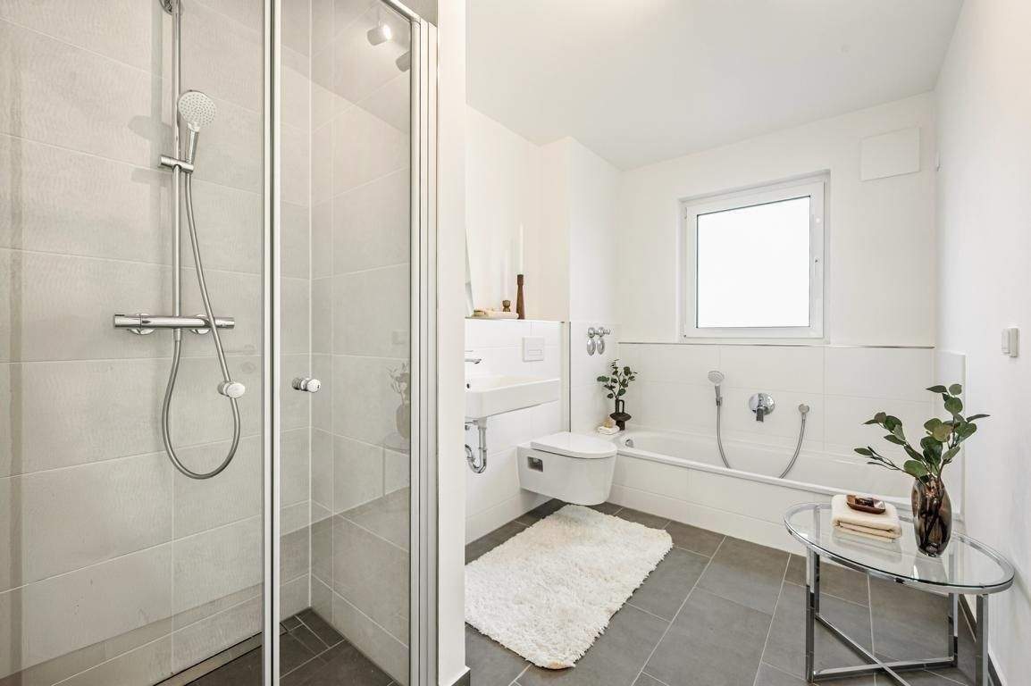 Thumbnail-Wochenendbesichtigung: 3 Zimmer, Küche, 2 Bäder, Balkon und Lift | 0177-2422700