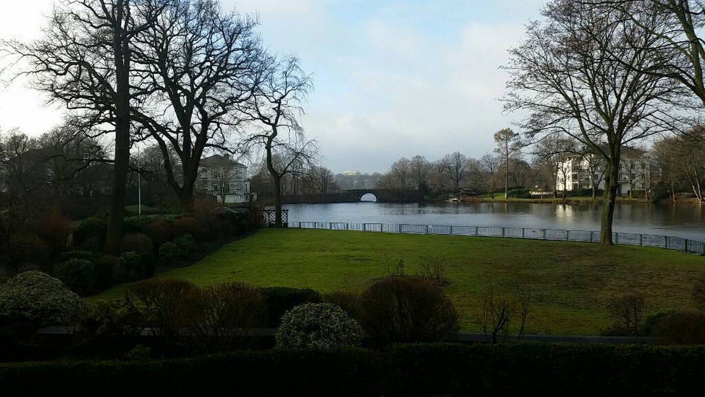 Thumbnail-Kernsaniert: EINEINHALB-Zimmer-Whg 2400 qm Garten SW mit Blick auf den Feenteich