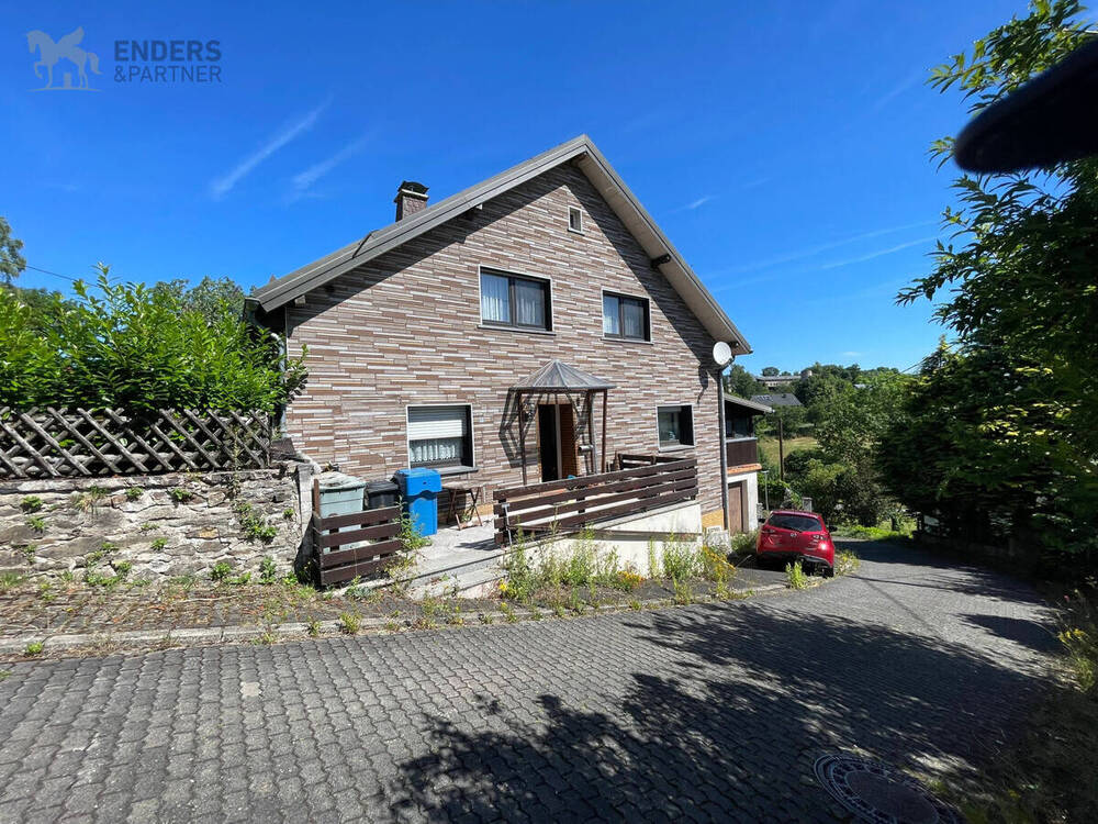 Thumbnail-Sanierungsbedürftiges Einfamilienhaus mit Garage und Garten auf 570?m² Grundstück in Rodershausen