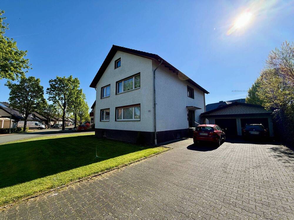 Thumbnail-Zweifamilienhaus mit Potenzial auf großzügigem Grundstück in Delbrück Lippling
