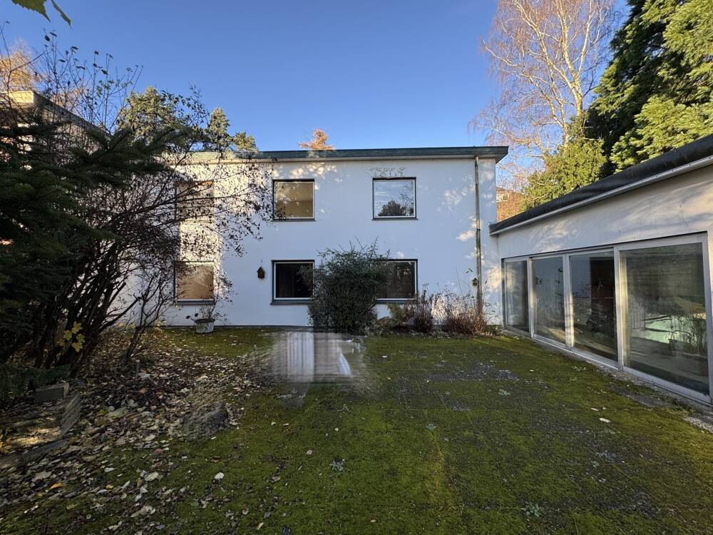 Thumbnail-Einfamilienhaus mit großem Grundstück und viel Potential in Bestlage von Einbeck