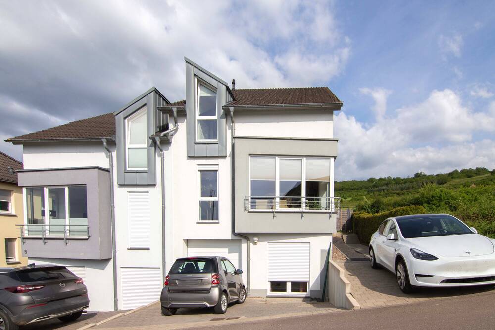 Thumbnail-Schöne Doppelhaushälfte mit herrlichem Blick in die Weinberge