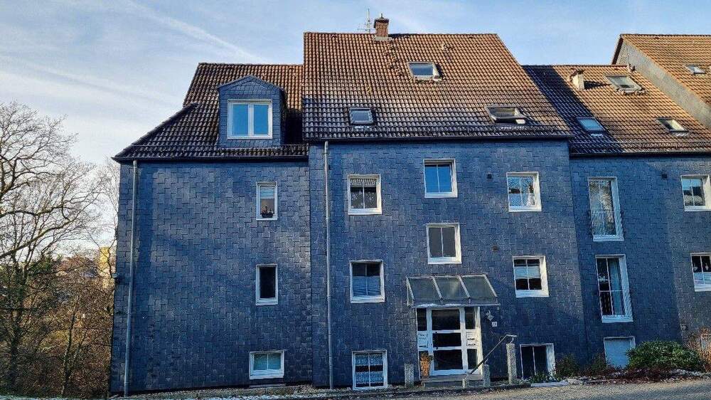 Thumbnail-GEMÜTLICHE DACHGESCHOSS - WOHNUNG MIT BALKON IN RUHIGER LAGE IN RONSDORF