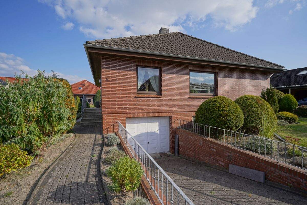 Thumbnail-Volksbank Immobilien: Ebenerdig wohnen, bequem parken: Bungalow mit Tiefgarage!