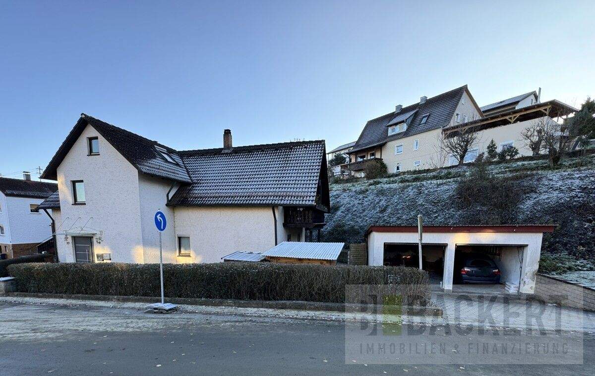 Thumbnail-Geräumiges Ein- bis Zweifamilienhaus im Herzen von Untersteinach