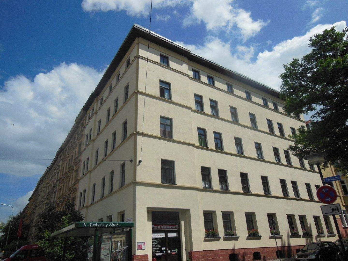 Thumbnail-WG geeignete Wohnung mit Balkon und Einbauküche in beliebter Etage und zentraler Lage!