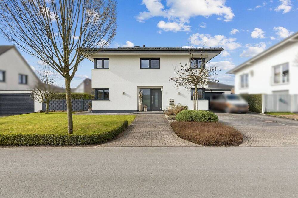 Thumbnail-Exklusives Einfamilienhaus in ruhiger Lage - Neubaustandard, Garten, Garage & zukunftsorientiert