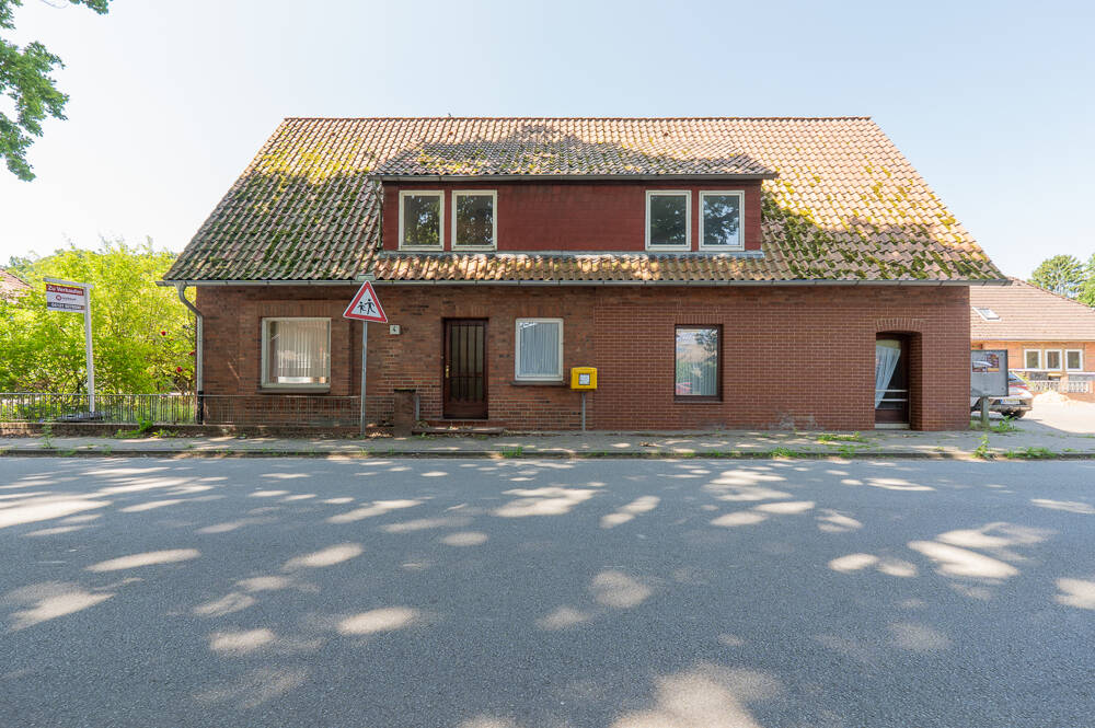 Thumbnail-Platz für Ideen - großzügiges Zuhause mit Sanierungsbedarf in Betzendorf