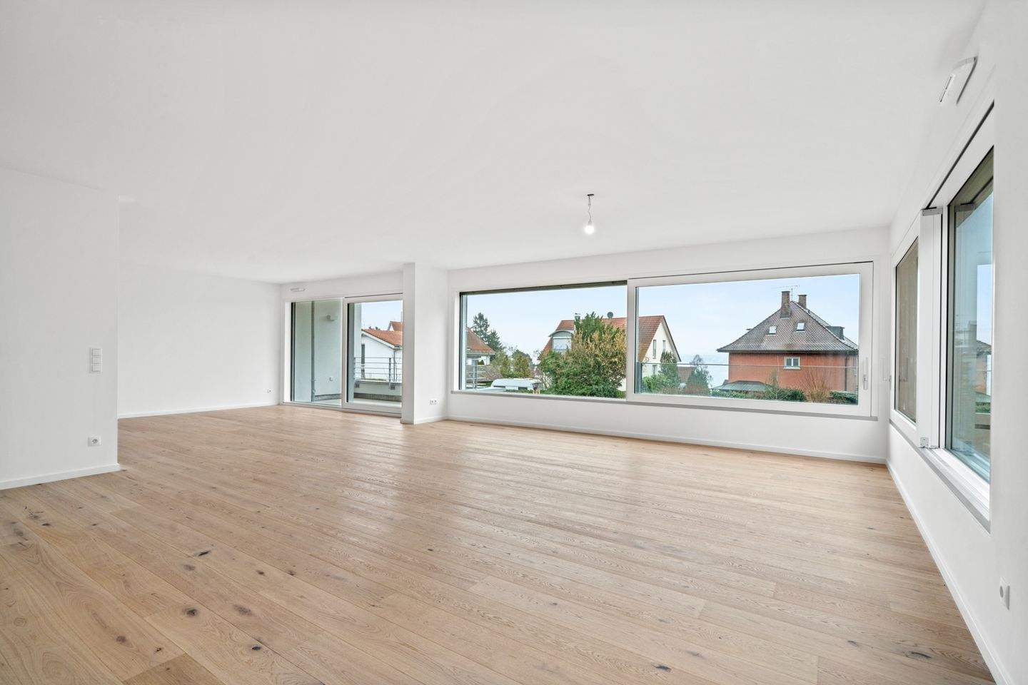 Thumbnail-Große Traumwohnung mit Seeblick