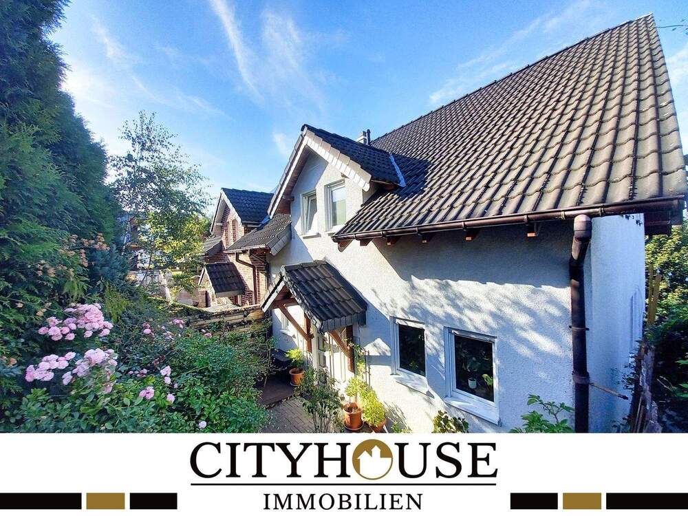 Thumbnail-CITYHOUSE: Schöne Doppelhaushälfte mit großem Garten, Hobbyraum Souterrain, Keller, Terrasse