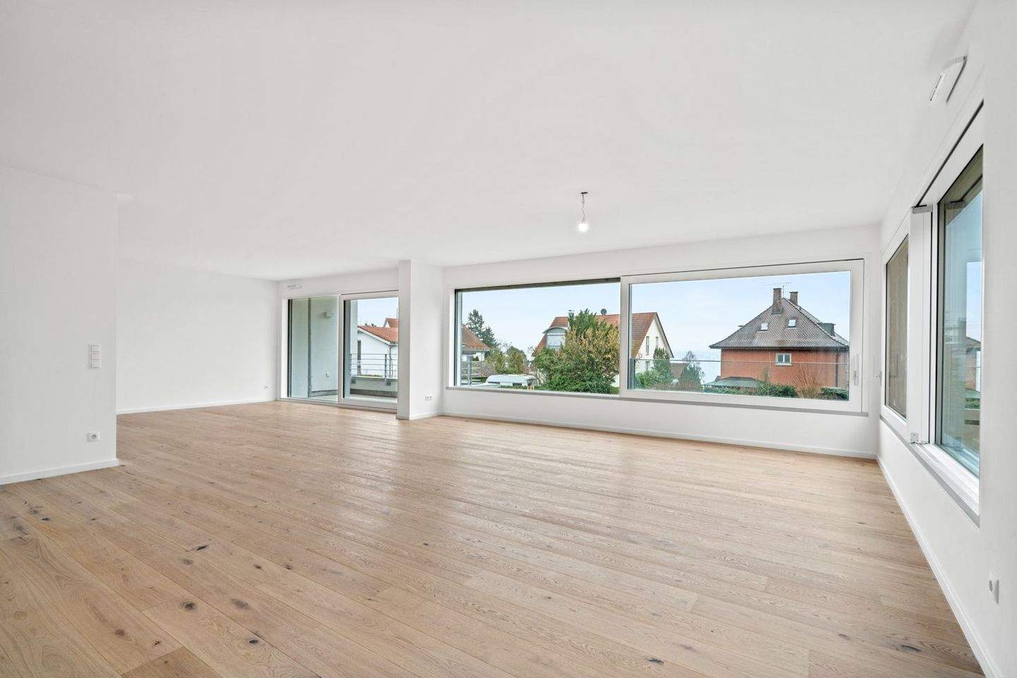 Thumbnail-TOP-PREIS! Große Traumwohnung mit Seeblick