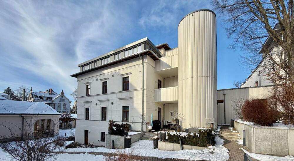 Thumbnail-Neuwertige 2-Zimmer-Wohnung mit Gartenanteil im historischen Dr. Lahmann Park am Weißen Hirsch