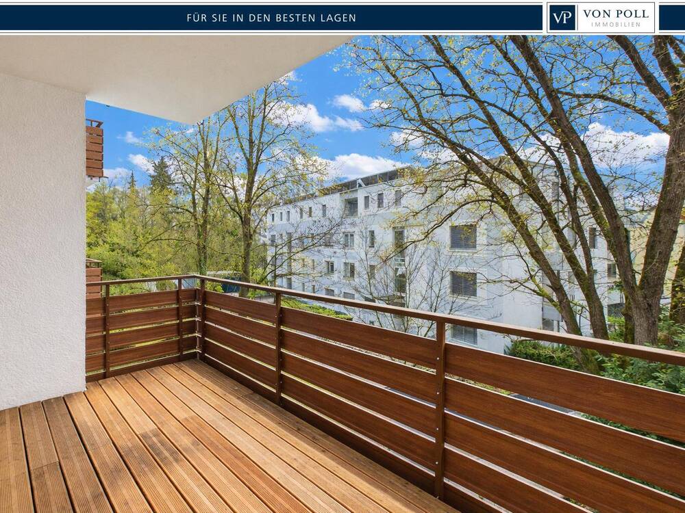 Thumbnail-Toplage Nikolaviertel: Modernisierte 3,5 Zimmer Wohnung, Balkon, TG-Stellplatz und grüner Ausblick
