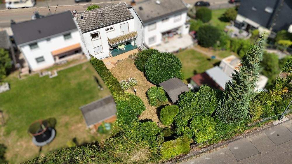 Thumbnail-+++ Ruhbank: Großzügiges Einfamilienhaus mit Einliegerwohnung in hervorragender Wohnlage mit Südost-Terrasse und Balkonen+++