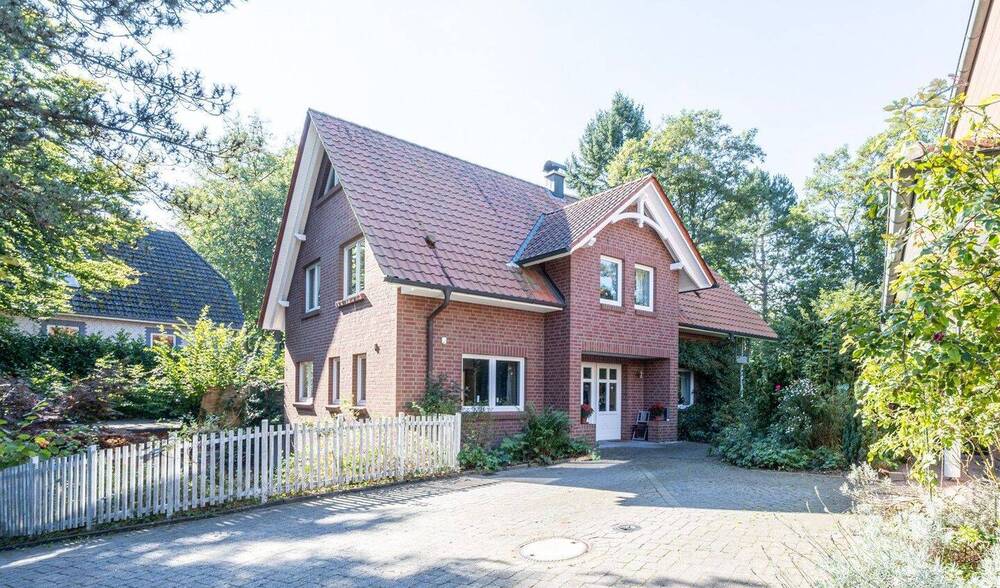 Thumbnail-Idyll trifft Platzwunder: Das perfekte Einfamilienhaus für die große Familie