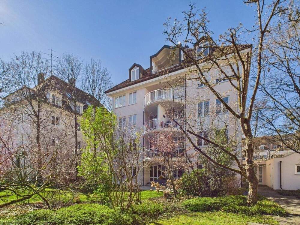 Thumbnail-Ruhig gelegenes, vermietetes Apartment in Nymphenburg mit Balkon und Tiefgarage