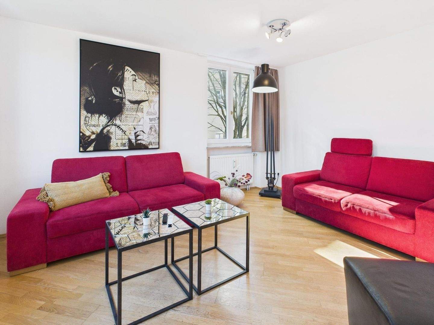 Thumbnail-Moderne 2-Zimmer-Wohnung mit Aufzug, Balkon und Tiefgarage in Nymphenburg