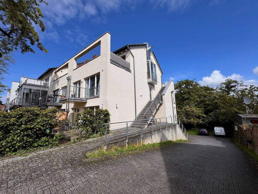 Thumbnail-Bornheim-Brenig: 4 ZIMMERWOHNUNG MIT SÜD-BALKON UND LOGGIA IN RUHIGER BESTLAGE, ca. 78 m² Wfl.
