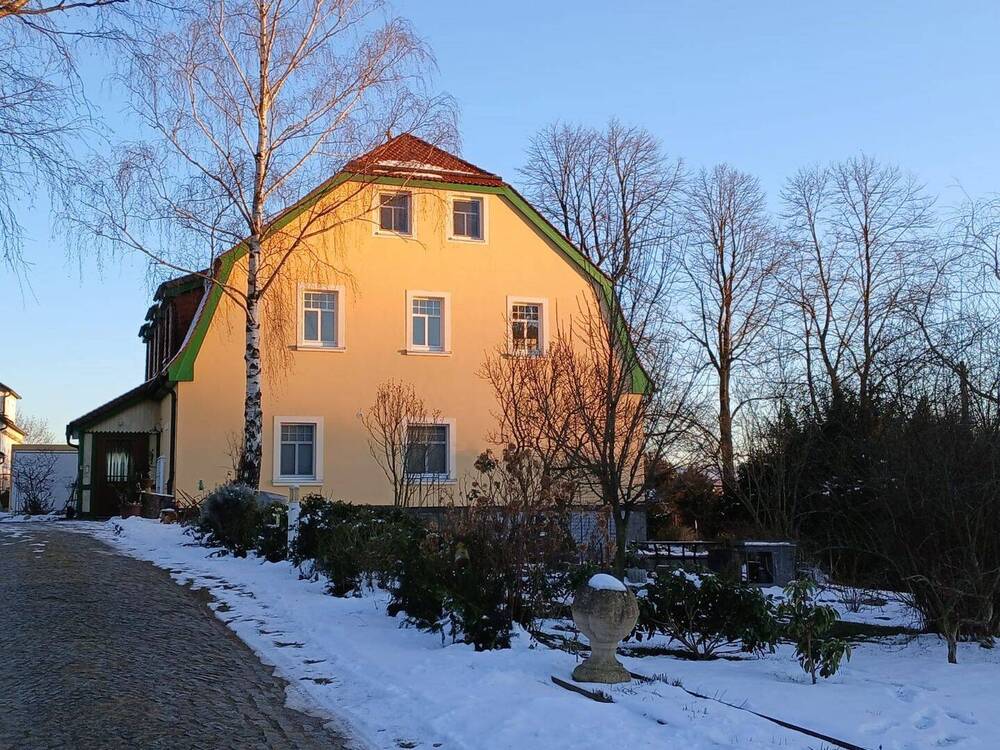 Thumbnail-Schöne 2-Raum Wohnung mit Terasse, Einbauküche und Gartennutzung für gehobene Ansprüche