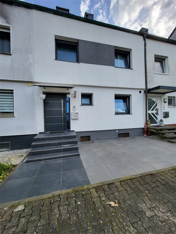 Thumbnail-Kernsaniertes Reihenmittelhaus, mit schönem Südgarten