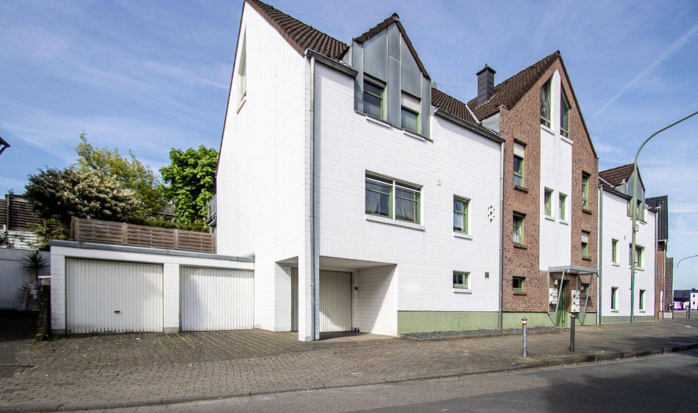 Thumbnail-Ruhig wohnen, bestens angebunden - 3 Zimmer Erdgeschosswohnung mit Garten und Garage