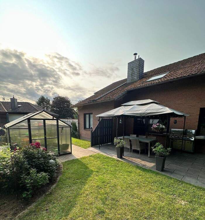 Thumbnail-***VERKAUFT*** Wohnhaus für die große Familie!