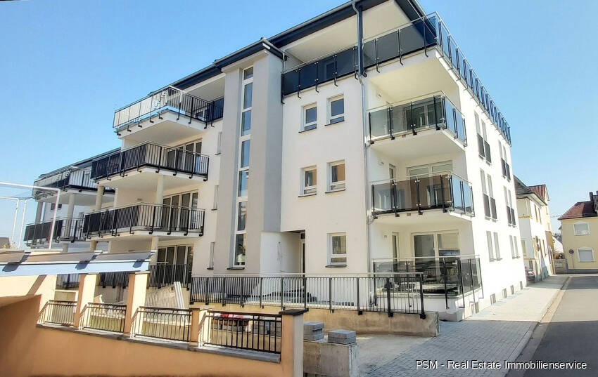 Thumbnail-*Erstbezug! Lichtdurchflutete 5-Zimmer-Wohnung mit schönem Balkon, Fußbodenheizung und viele Extras*