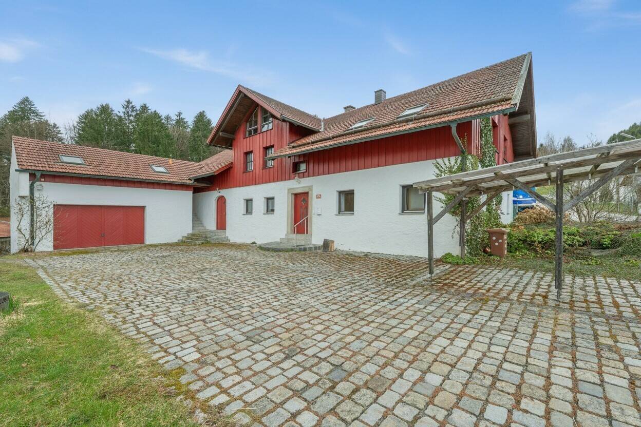 Thumbnail-Großzügiges Anwesen mit Galerie, Sauna, ELW, Südgarten und Doppelgarage