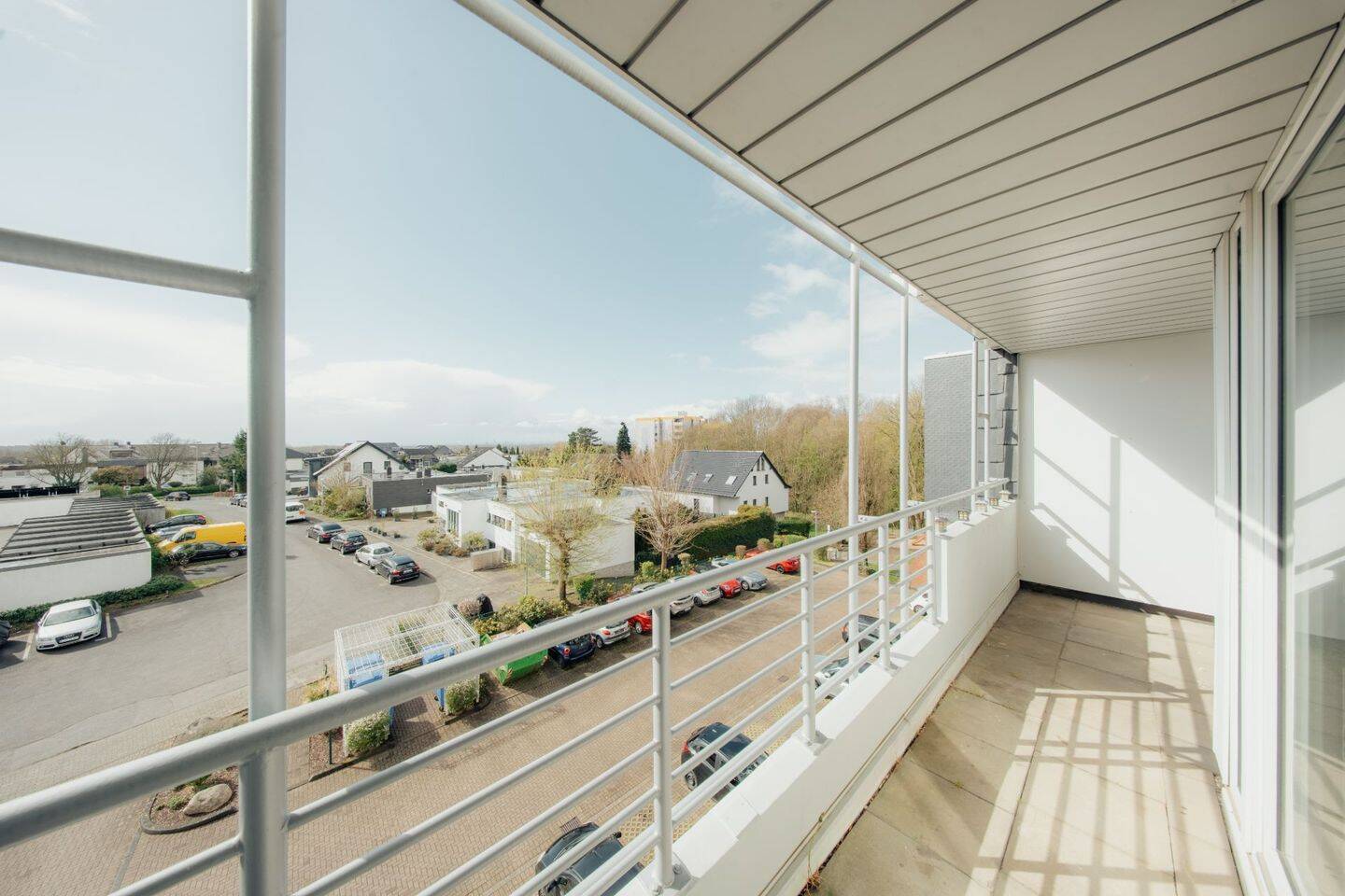 Thumbnail-Helle 3-Zimmer Eigentumswohnung (74m²) mit großem Balkon in Schlebusch